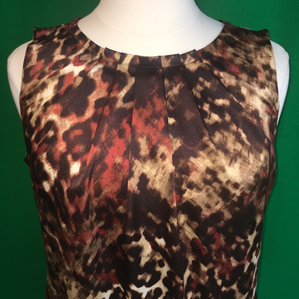 Plus (16) Chaus Sleeveless Blouse